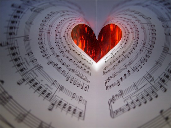 O amor enviado de vários orbes no universo inteiro é como um grande instrumento musical (Mensagem Psicografada